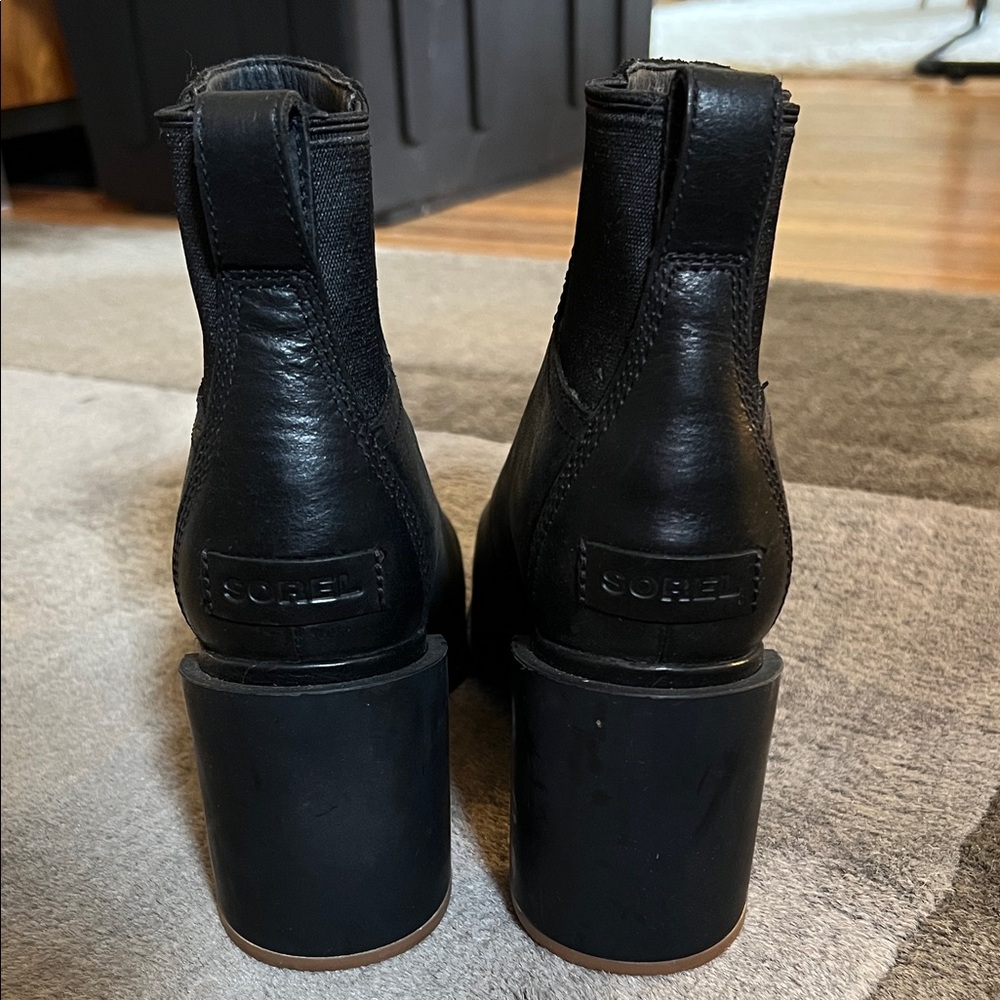 Sorel Black Leather Ankle Booties - Picture 2 of 4